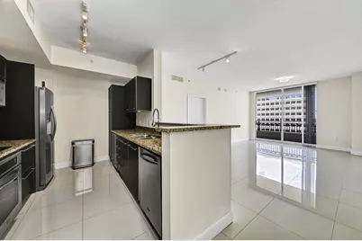 550 Okeechobee Boulevard #1404, West Palm Beach, FL 33401 - Photo 2