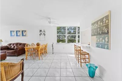 9451 Evergreen Place #404, Davie, FL 33324 - Photo 6