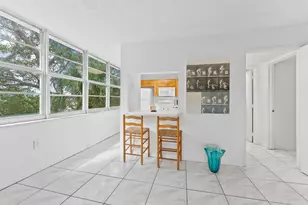 9451 Evergreen Pl, Davie, FL 33324 - Photo 2
