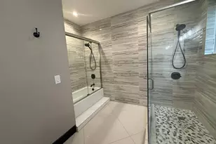 9141 NW 152nd St, Miami Lakes, FL 33018 - Photo 20