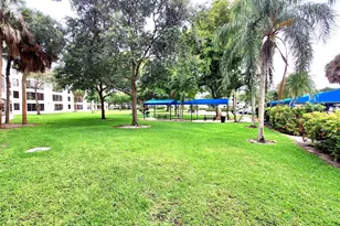 1719 Whitehall Dr, Davie, FL 33324 - Photo 46