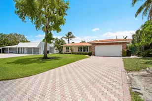 1910 NE 52nd Street NE, Fort Lauderdale, FL 33308 - Photo 2