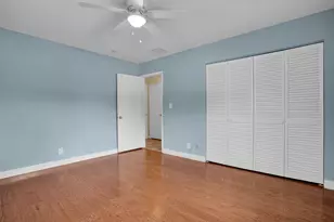 1910 NE 52nd Street NE, Fort Lauderdale, FL 33308 - Photo 18