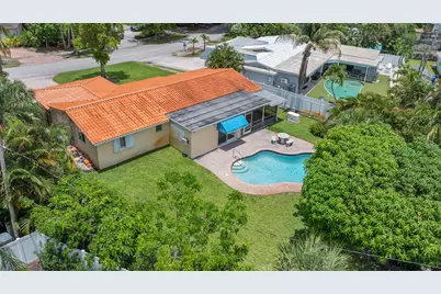 1910 NE 52nd Street NE, Fort Lauderdale, FL 33308 - Photo 4