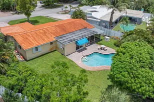 1910 NE 52nd Street NE, Fort Lauderdale, FL 33308 - Photo 4