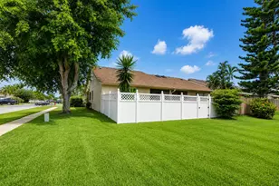 7958 Piper Ln, Lake Worth, FL 33463 - Photo 22