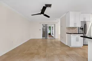 704 SW 89th Ave, Plantation, FL 33324 - Photo 10