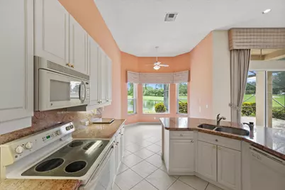 10911 Royal Devon Way, Lake Worth, FL 33449 - Photo 14
