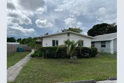 518 NW 10th Avenue, Boynton Beach, FL 33435 - Photo 1