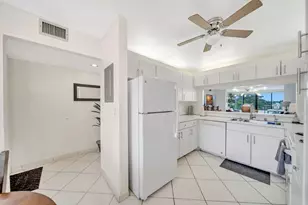9485 N Belfort Cir, Tamarac, FL 33321 - Photo 12