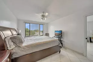 9485 N Belfort Cir, Tamarac, FL 33321 - Photo 38