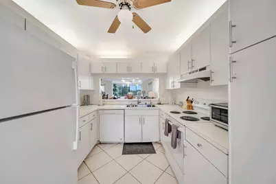 9485 N Belfort Circle #308, Tamarac, FL 33321 - Photo 14