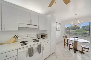 9485 N Belfort Cir, Tamarac, FL 33321 - Photo 18