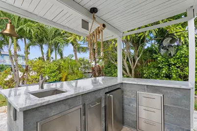 391 SE 7th Avenue, Pompano Beach, FL 33060 - Photo 10