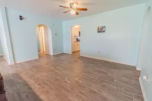 188 NW Broadview St, Port Saint Lucie, FL 34983 - Photo 14