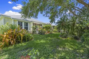 512 NE Canoe Park Cir, Port Saint Lucie, FL 34983 - Photo 32