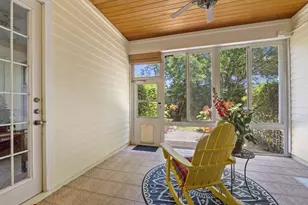 512 NE Canoe Park Cir, Port Saint Lucie, FL 34983 - Photo 28