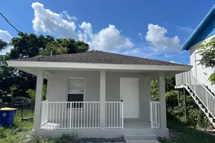 8444 SE Date St, Hobe Sound, FL 33455 - Photo 1