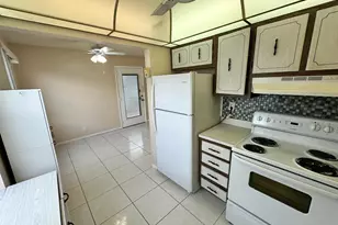 811 Flanders Q, Delray Beach, FL 33484 - Photo 8