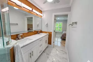75 Venetian Dr, Delray Beach, FL 33483 - Photo 10