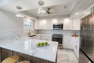 75 Venetian Dr, Delray Beach, FL 33483 - Photo 2