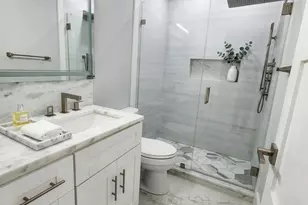 75 Venetian Dr, Delray Beach, FL 33483 - Photo 14