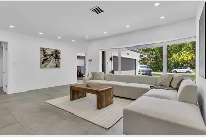 11821 NW 6th Court, Plantation, FL 33325 - Photo 10
