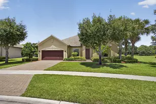 4023 Siena Cir, Wellington, FL 33414 - Photo 4