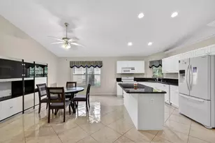 2860 Waters Edge Cir, Greenacres, FL 33413 - Photo 14
