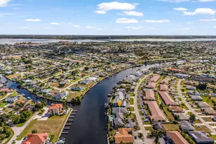 3831 SE 11th Pl, Cape Coral, FL 33904 - Photo 28