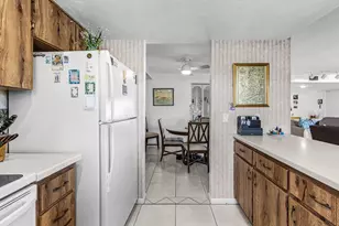 3831 SE 11th Pl, Cape Coral, FL 33904 - Photo 10