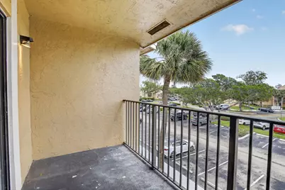 300 W Palm Cir Circle W #305, Pembroke Pines, FL 33025 - Photo 20