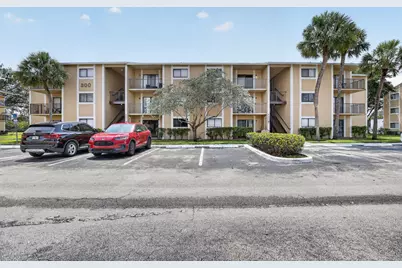 300 W Palm Cir Circle W #305, Pembroke Pines, FL 33025 - Photo 42