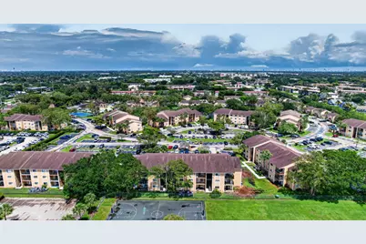 300 W Palm Cir Circle W #305, Pembroke Pines, FL 33025 - Photo 34