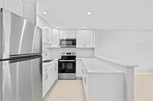 273 Prescott N, Deerfield Beach, FL 33442 - Photo 2