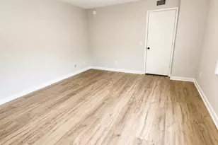 3115 Kingston Ct, West Palm Beach, FL 33409 - Photo 10