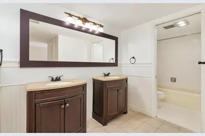 2000 Presidential Way #206, West Palm Beach, FL 33401 - Photo 12