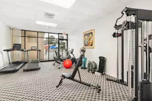 2000 Presidential Way, West Palm Beach, FL 33401 - Photo 20