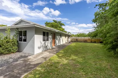 2227 NE 3rd Avenue #1 & 2, Delray Beach, FL 33444 - Photo 2