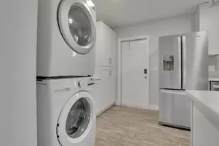 2227 NE 3rd Ave, Delray Beach, FL 33444 - Photo 8