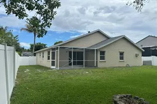 1042 NW 6th Ave, Boynton Beach, FL 33426 - Photo 6