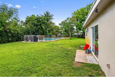5801 NW 14th Court, Sunrise, FL 33313 - Photo 18