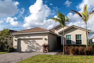 4530 NW Exchange Ave, Jensen Beach, FL 34957 - Photo 2