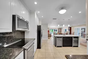 1019 E Cypress Dr, Pompano Beach, FL 33069 - Photo 18