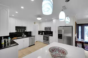 1019 E Cypress Dr, Pompano Beach, FL 33069 - Photo 20