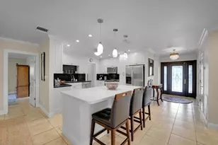 1019 E Cypress Dr, Pompano Beach, FL 33069 - Photo 10