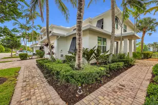 3032 Princeton Ln, Palm Beach Gardens, FL 33418 - Photo 2