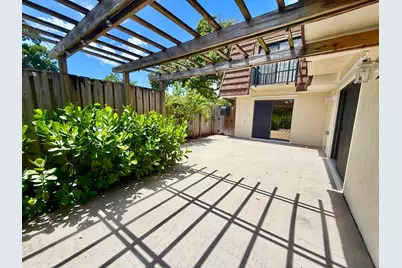 201 2nd Lane, Palm Beach Gardens, FL 33418 - Photo 2