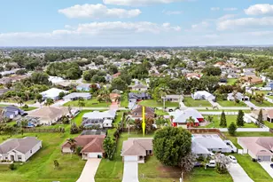 1582 SW Aledo Ln, Port Saint Lucie, FL 34953 - Photo 2