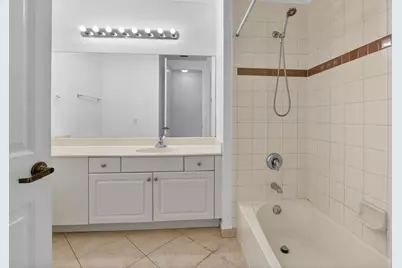 114 E Astor Circle E, Delray Beach, FL 33484 - Photo 16